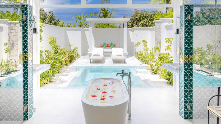 Grand Beach Villa with Pool